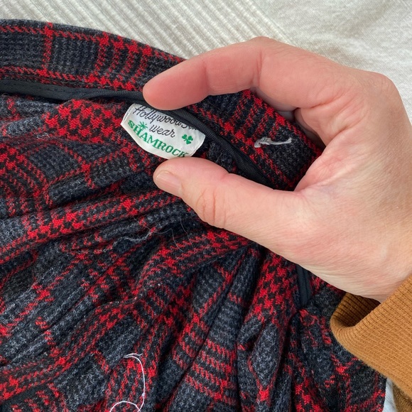 Vintage Plaid Wool Skirt - Picture 8 of 9